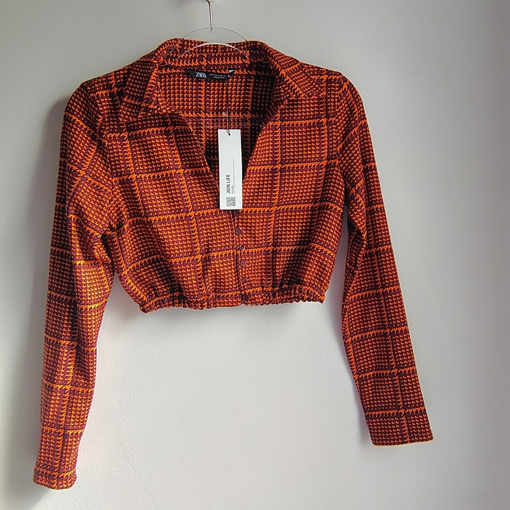 NWT   ZARA  CROP TOP